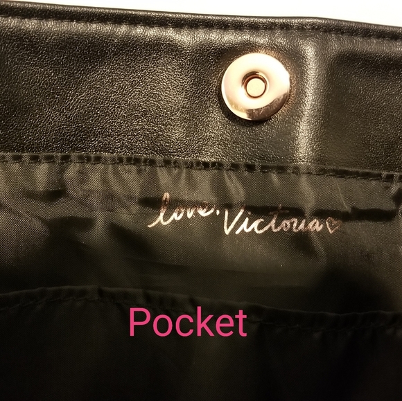 💕 Victoria's Secret Black Fringe Tote in GUC - Picture 5 of 6